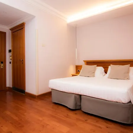 Hotel Vibe Nazionale Rom Exterior foto